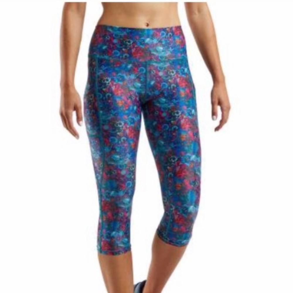 Kind Apparel Trail Crop